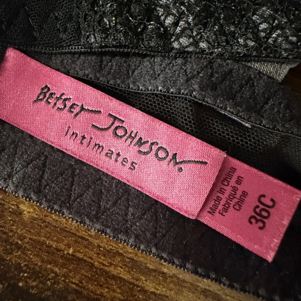 Betsey Johnson Intimates Black Silver Metallic Lace Underwire Demi Bra 36C